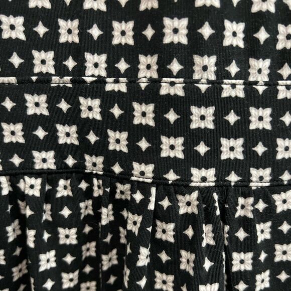 Lands’ End black and white printed dress with pockets size M ((10-12) - Picture 3 of 5